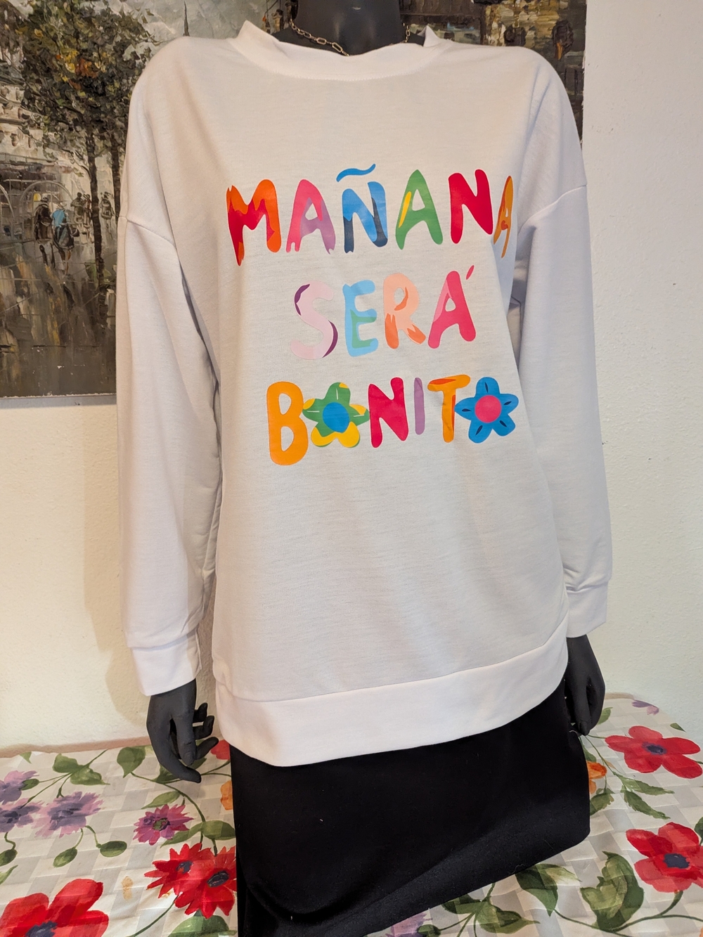 White "Mañana Será Bonito" Graphic Sweatshirt